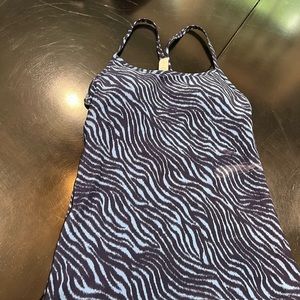 Aerie offline Small zebra tank- women’s